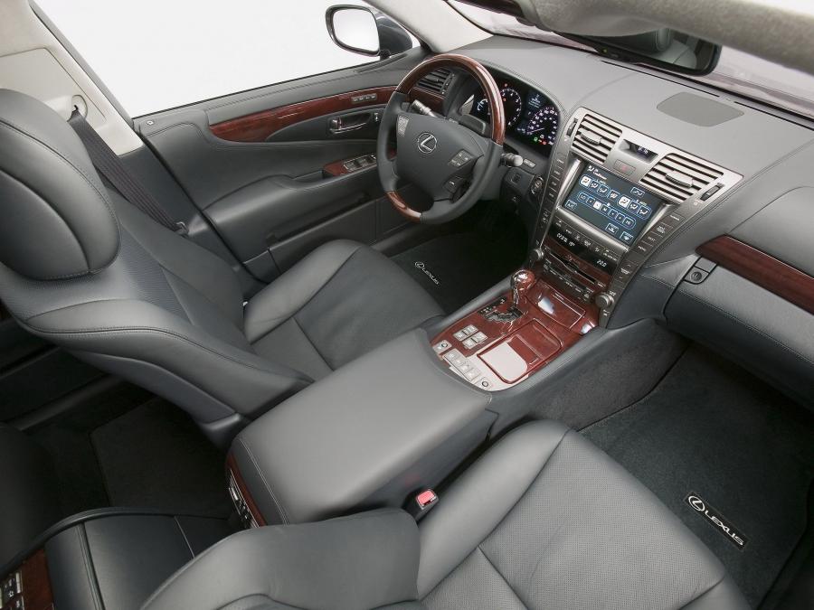  Lexus LS600h L 2007 года  (фото 181 из 224)